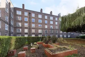 Incredibly Central Neat 2BR Flat! - Image 3