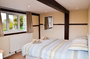 Wrenbury Mill Apartment - Image 3