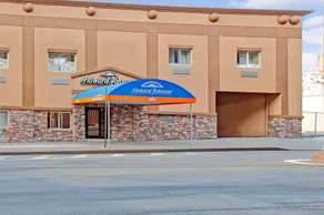 Howard Johnson by Wyndham Bronx - Image 5