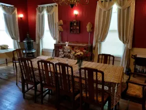 Pecan Terrace Inn - Image 2