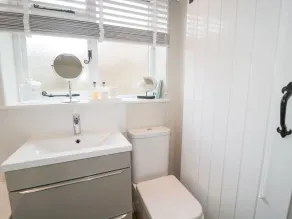 14 Front Street - Image 2