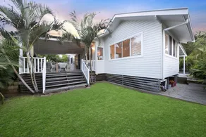 A Summer Cottage - Image 3
