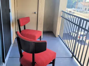 Lovely Apartments at Fullerton - Image 2
