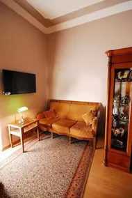 Station Hotel 34 - Image 5