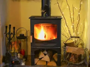 Cosy & Spacious Cottage in Scenic Village With Pub - Image 4