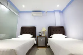 Woodland Hotel - Image 4