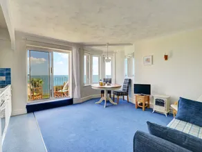 Cozy Holiday Home in Swanage With Balcony - Image 3