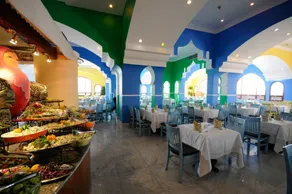 Domina Aquamarine Hotel & Resort - Image 4