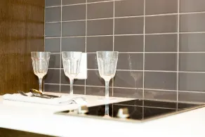 New!! Luxury- Business Class Condo@yorkville - Image 2