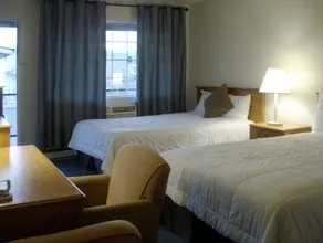 Rogue Valley Inn - Image 5