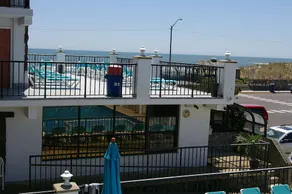 Aloha Oceanfront Motel - Image 2