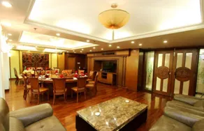 Muslim Hotel - Image 4