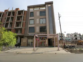Royal Crown By OYO Rooms - Image 4