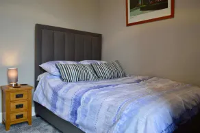 Lovely Traditional 2 Bedroom Flat in Haymarket - Image 5