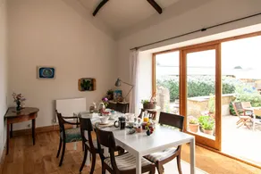 Newchester Farmhouse B&B - Image 5