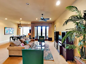 416 Lakeway - 3 Bedroom Condo - Image 2
