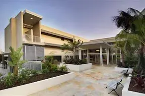 Chancellor Lakeside - Image 4