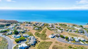 Stunning Ocean-view W/ Private Hot Tub 3 Bedroom Home - Image 3