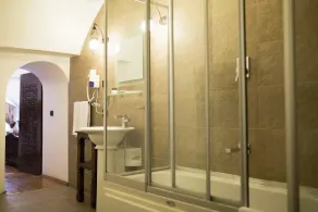 Kursunluhan Hotel - Image 4