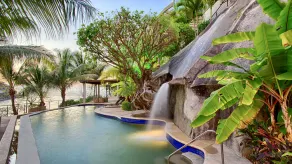 Luxury Master Suite With Beach, Ocean and Swimming Pool View - Image 5