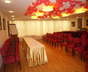 Fortune Classic Hotel Apartments - Image 2
