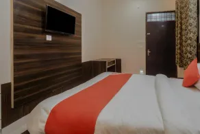 Hotel Rama by OYO Rooms - Image 2