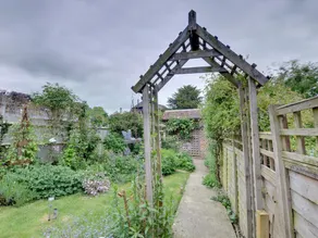 Pretty Holiday Home in Sedlescombe Kent With Garden - Image 5