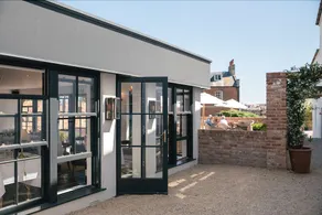 North House - Image 4
