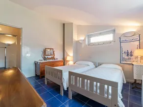Vintage Holiday Home in Caselle in Pittari near the Forest - Image 3