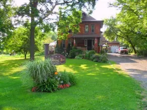 Homestead House Bed & Breakfast - Image 2