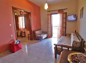 Kima Studios & Apartments - Image 2