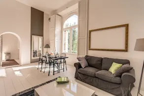 Aweshome - Spagna White Fair Loft - Image 4