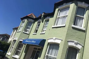 Linden Guest House - Image 5