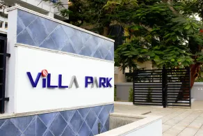 Villa Park - Image 3