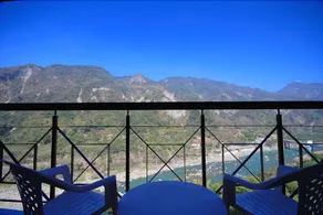 Hibiscus Resort - Image 4