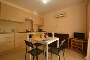 Thea Apartment - Image 3