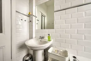 Stunning 2BR Apartment in Morningside - Image 4