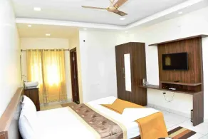 Hotel Ssr Residency - Image 3