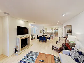 2br/2ba W/ Outdoor Kitchen & Mt. View, Near Beach 2 Bedroom Duplex - Image 2