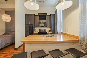 Old West Studio lofts - Image 3