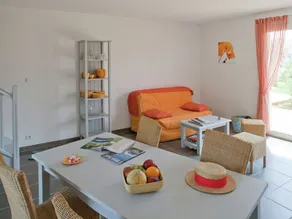 Beautiful holiday home near vineyards - Image 4