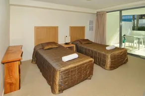 Cilento 103 Two Bedroom Unit in the heart of Mooloolaba one street back from the beach - Image 3