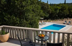 Awesome Home in Komaji With 4 Bedrooms, Wifi and Private Swimming Pool - Image 4