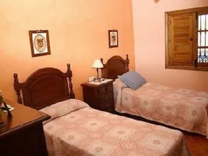 Malaga 100226 3 Bedroom Villa By Mo Rentals - Image 2