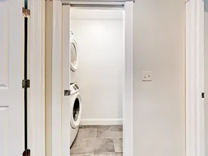 Brand-new 2br - Close To The Beach & Pier 2 Bedroom Townhouse - Image 2