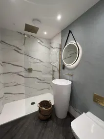 Suite Retreat - Image 3