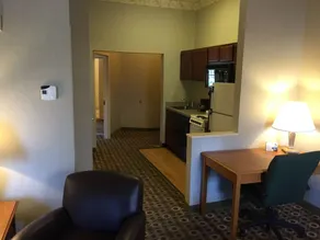 Franklin Extended Stay Hotel - Image 4