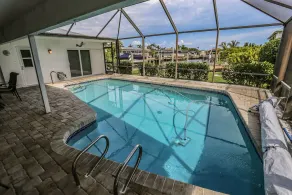 250 Albatross Street - Image 2
