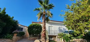 Charming 3-bed House in Tyros - Image 5