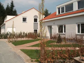 Restyled Villa With 5 Bathrooms, Located in a Green Area - Image 2